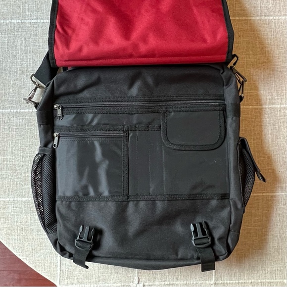 smi Raptors Limited Edition Laptop Messenger Bag - Picture 3 of 3